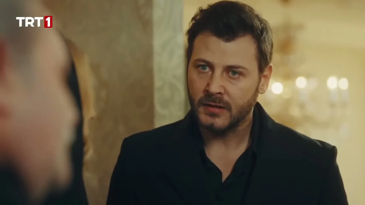 Кадры из сериала Однажды в Стамбуле 9 серия 1 сезон (2025)
